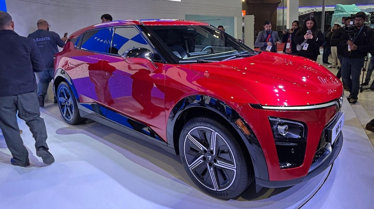 The VinFast VF7: Vietnam’s Electric SUV Makes India Debut